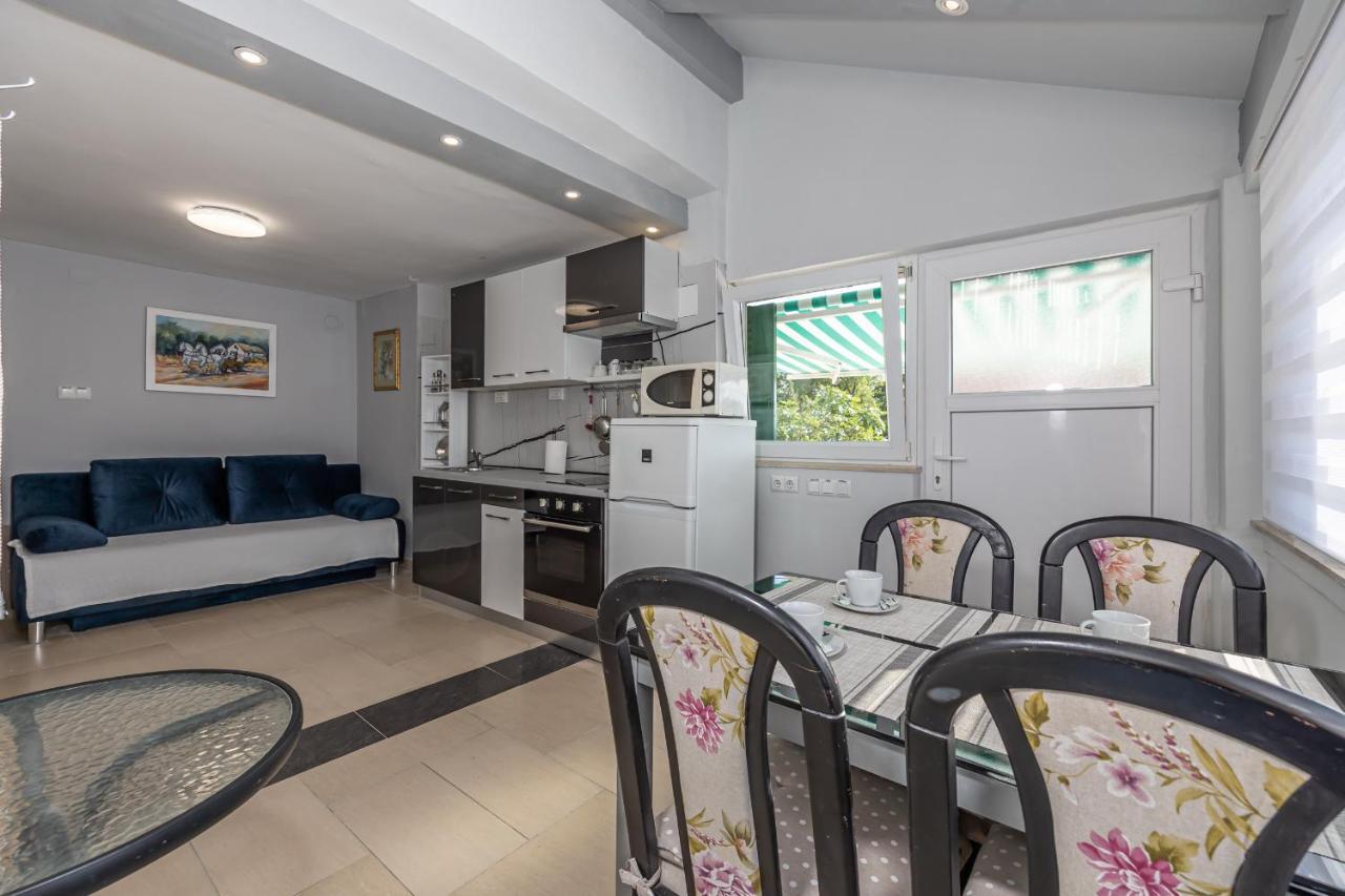 Apartments Lapis ヤドラニヴォ エクステリア 写真
